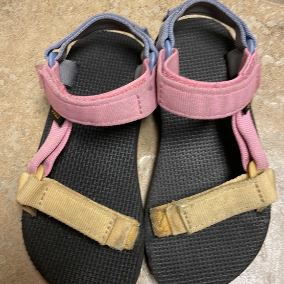 Teva sandals girls 12 - Picture 3 of 6
